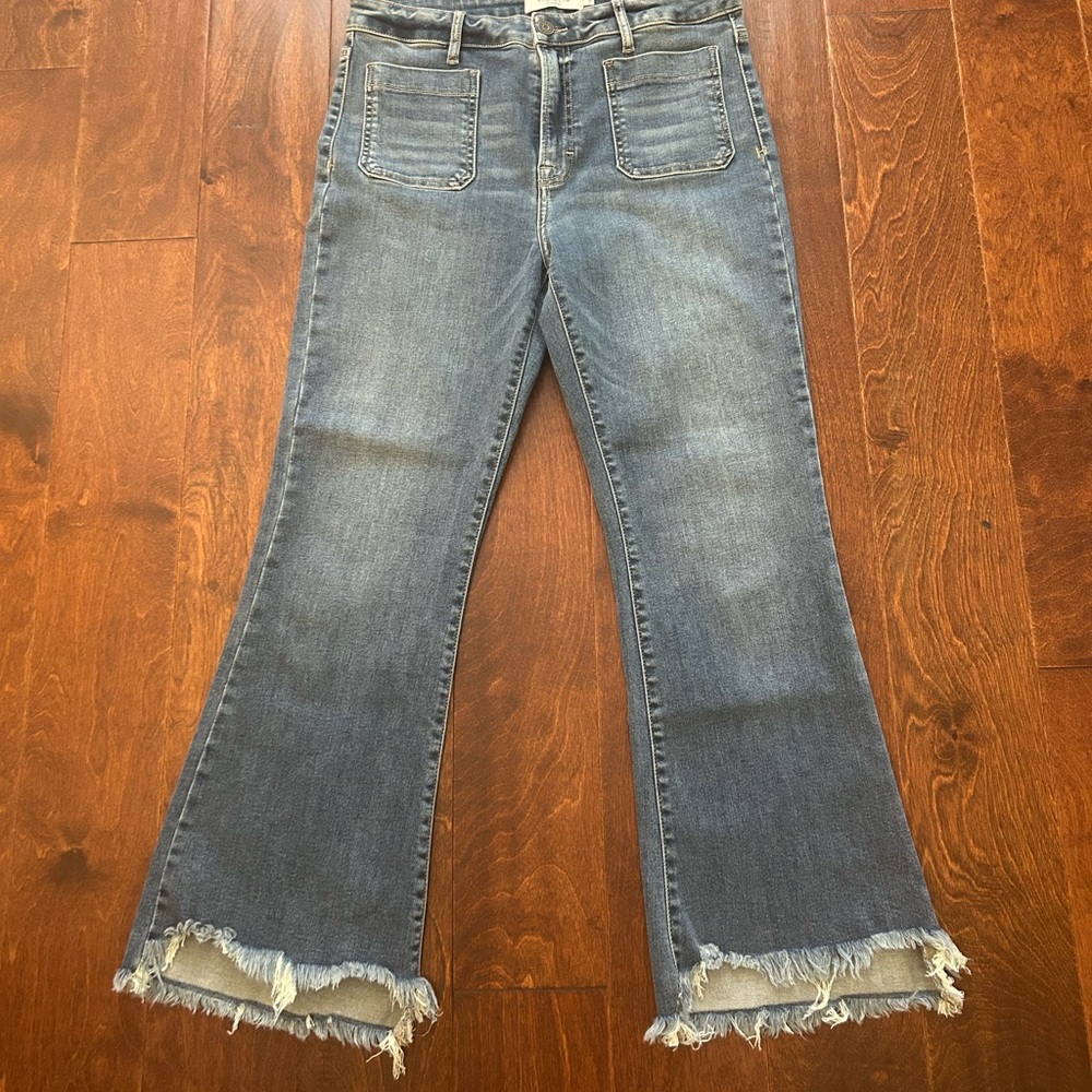 HIDDEN Ankle Cropped Jean -Size 31